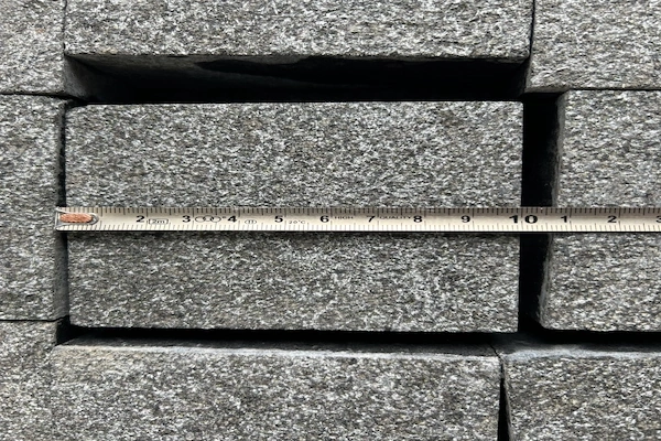 G684 Granite granite cube stone slab prepared for dry lay and export quality control