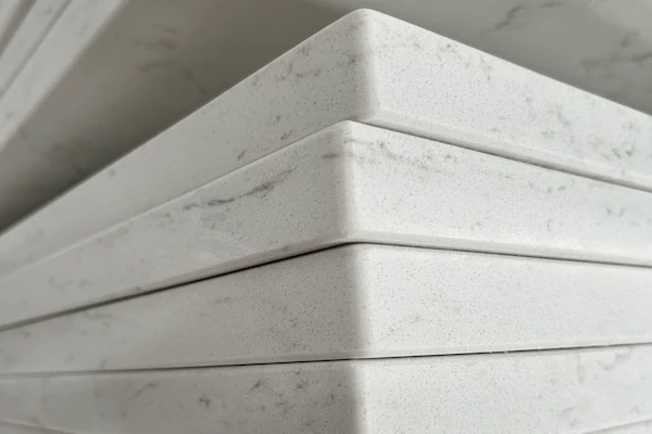 White Quartz Kitchen Top fabricated kitchen top pieces prepared for layout inspection in a supplied factory image